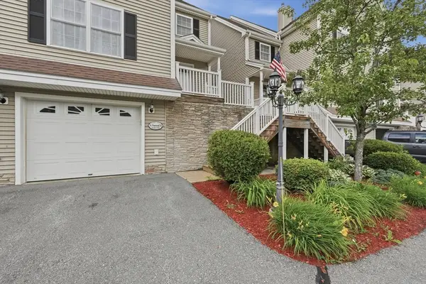 96 Pinewood Drive #4-B, Gardner, MA 01440