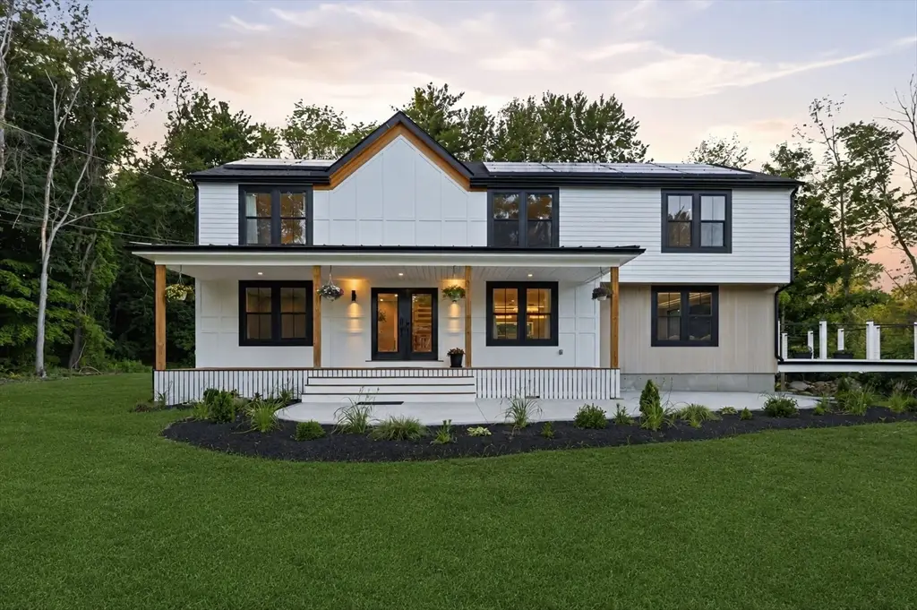 7 Clover Hill Dr, Chelmsford, MA 01824 - #1