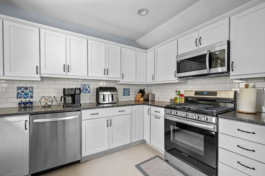 12 Boynton St, Swampscott, MA 01907 - #2