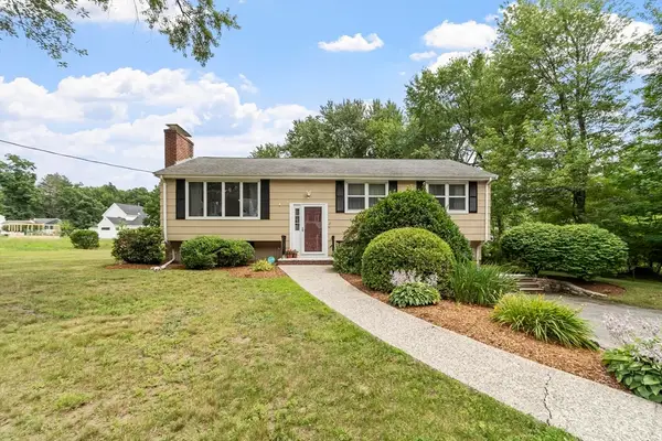 2 Appletree Lane, North Reading, MA 01864