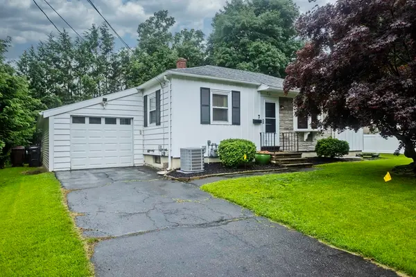 70 Vadnais St, Westfield, MA 01085