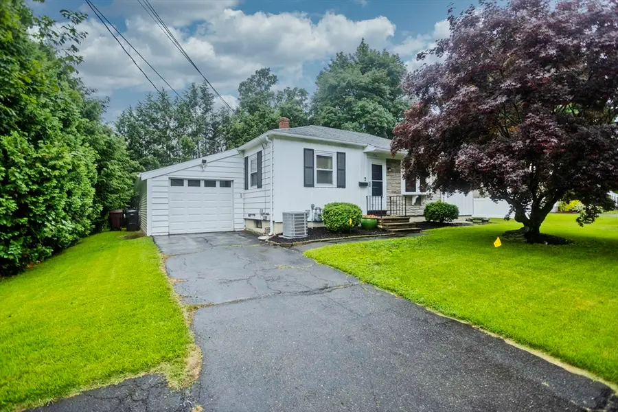 70 Vadnais St, Westfield, MA 01085 - #2