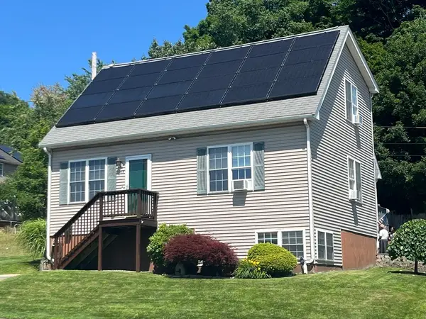 1434 Main St, Worcester, MA 01603