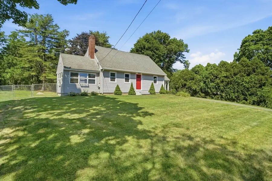 31 Carlisle St, Chelmsford, MA 01824 - #3