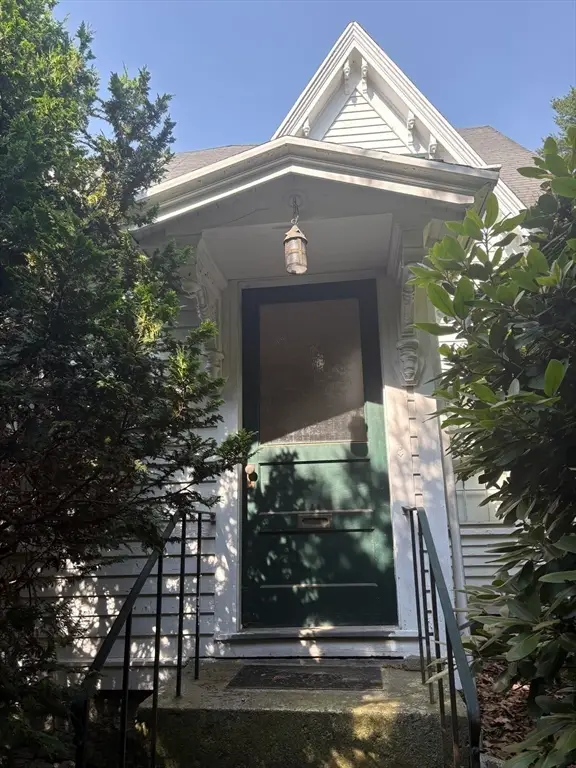 12 Nelson Pl, Worcester, MA 01605 - #3