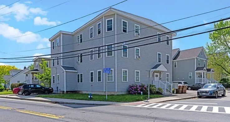 2 Coburn St, Framingham, MA 01702 - #3