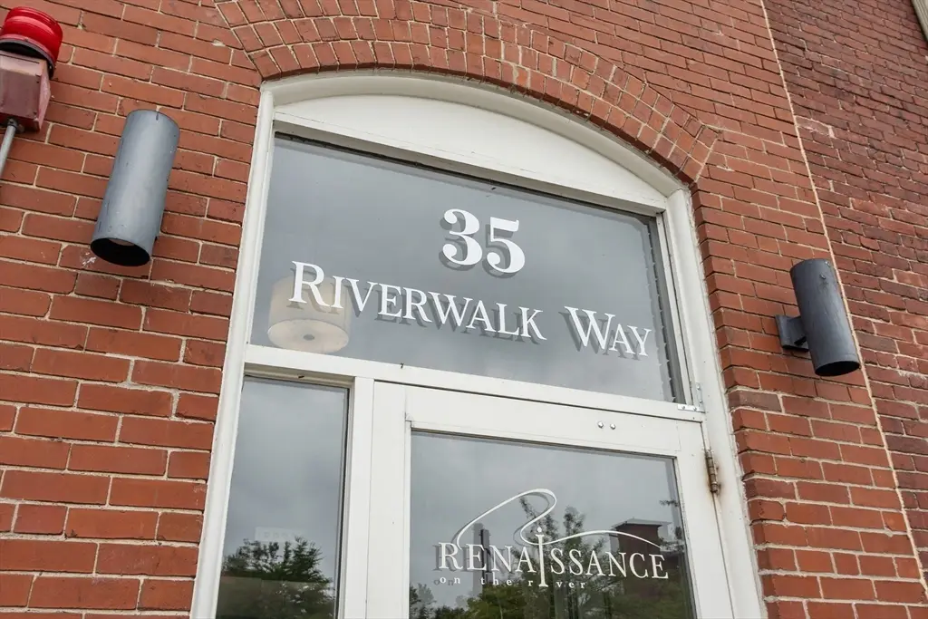 35 Riverwalk Way #R115, Lowell, MA 01854 - #1