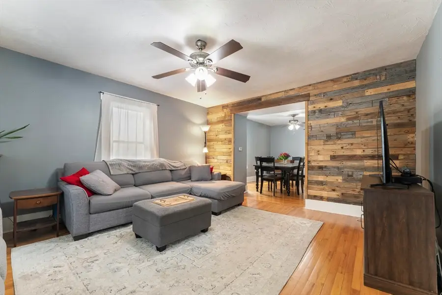 7 Terrace Pl, Fitchburg, MA 01420 - #3