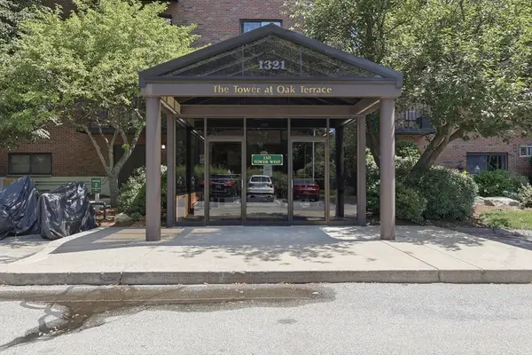 1321 Worcester Road #104, Framingham, MA 01701