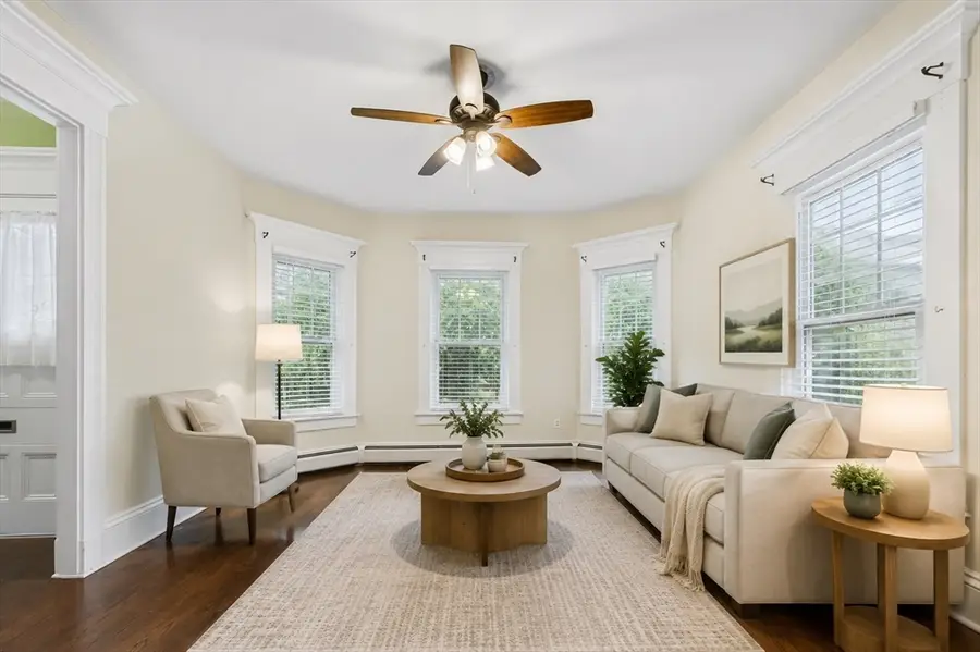 107 Sycamore St, New Bedford, MA 02740 - #3