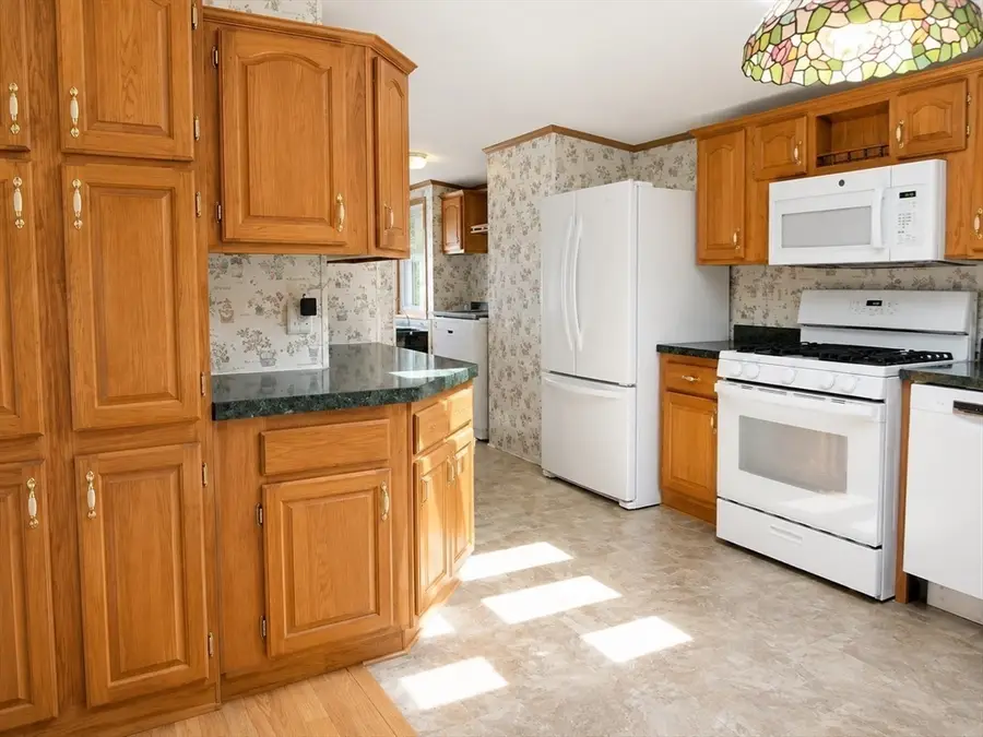 637 South Washington Street #22, North Attleboro, MA 02760 - #3