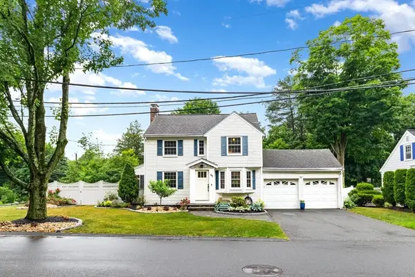 69 Meriam St, Wakefield, MA 01880