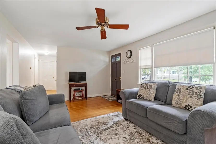 30 Dunshire Drive, North Chelmsford, MA 01863 - #3