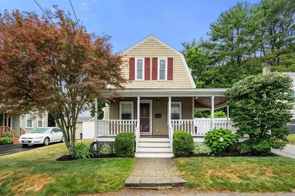55 Squanto Rd, Weymouth, MA 02191