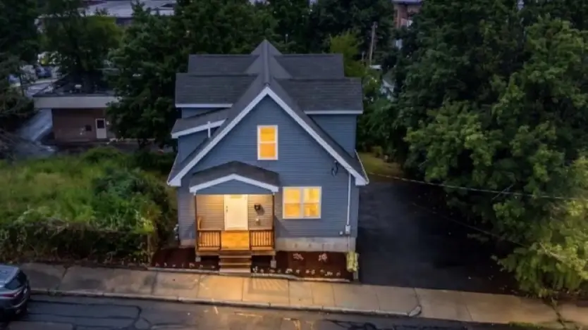 22 Plymouth St, Fitchburg, MA 01420 - #1