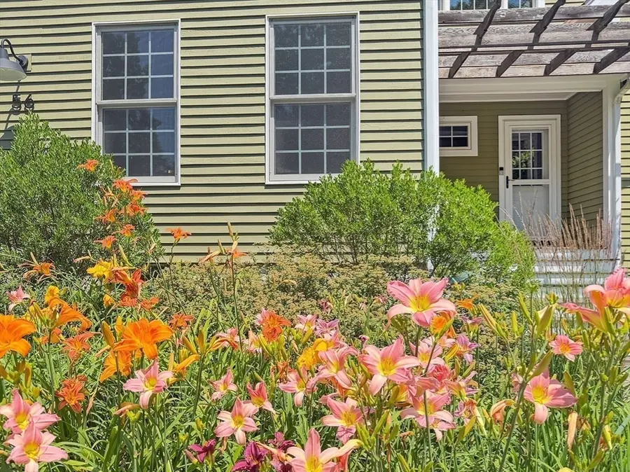 56 Jewett St, Georgetown, MA 01833 - #3