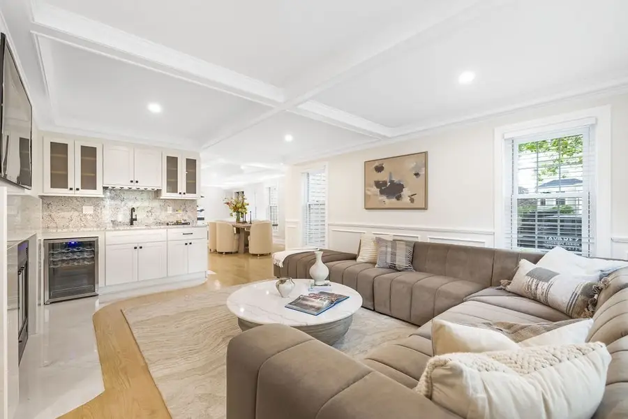 19 Oakland Ave #1, Needham, MA 02492 - #3