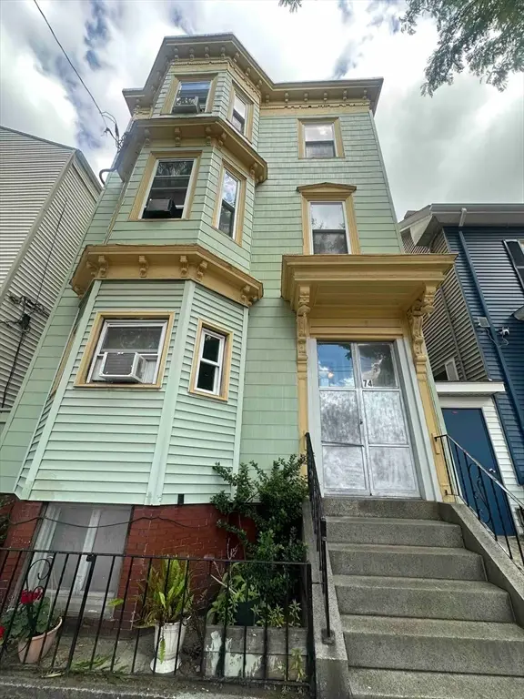 74 Trenton St, Boston, MA 02128