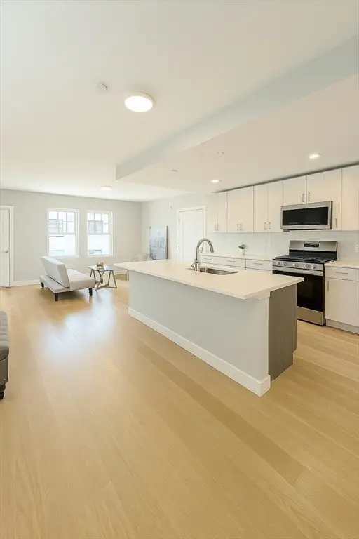 98 Prescott St #3b, Boston, MA 02128