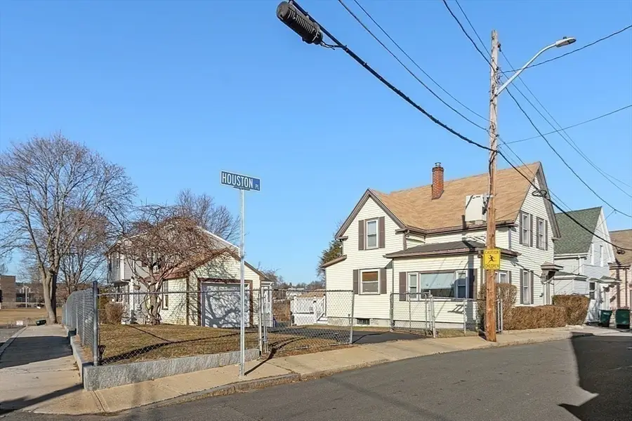 27 Houston Place, Lynn, MA 01905 - #2