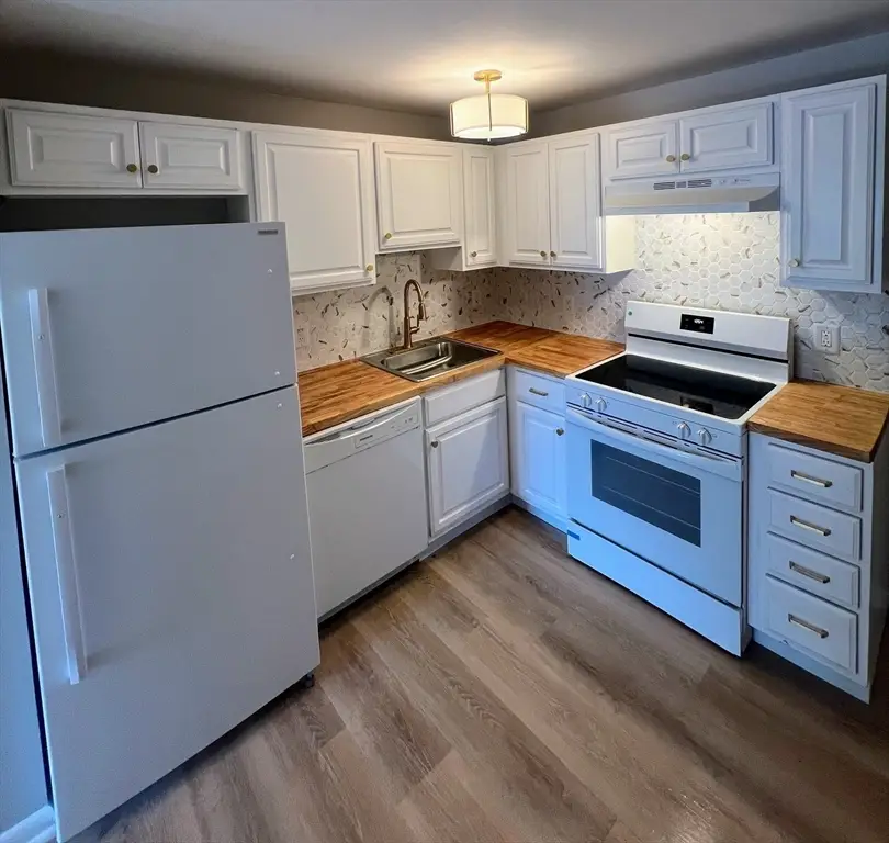 16 Woodman Way #8, Newburyport, MA 01950 - #2