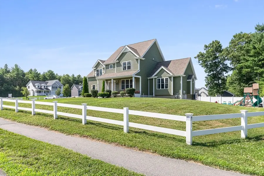 52 Waterford Cir, Dighton, MA 02715 - #2