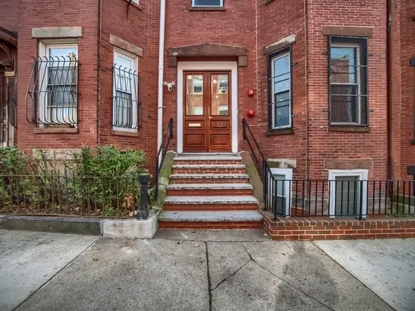 32 Williams St #1, Boston, MA 02446