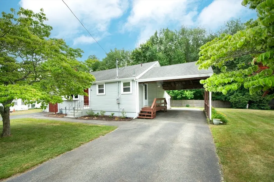 18 Oakwood Dr, Randolph, MA 02368 - #3