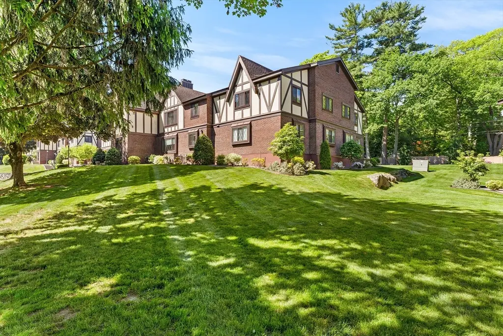 12 Royal Lake Dr #8, Braintree, MA 02184 - #1