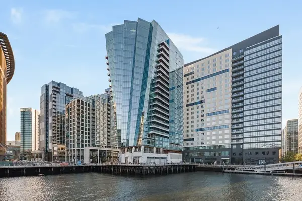 150 Seaport Blvd #9F, Boston, MA 02210