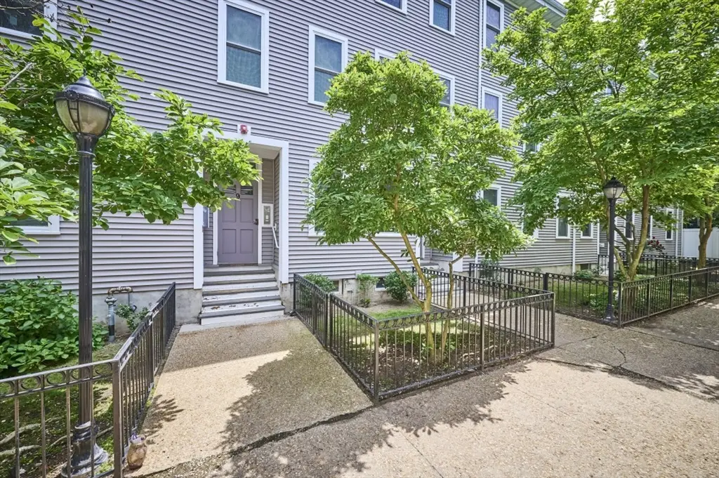 9 Mullins Ct. #D, Cambridge, MA 02141 - #1