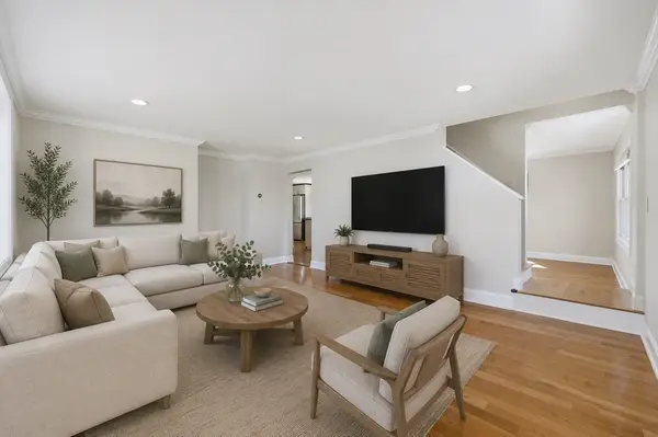 82 Putnam St #2, Winthrop, MA 02152
