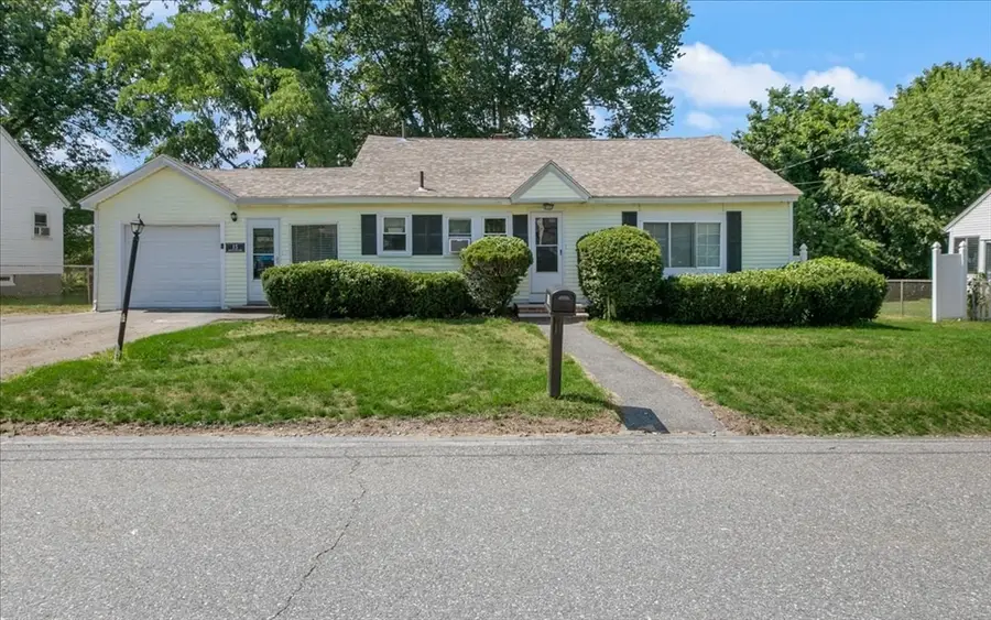 15 Westwood Terrace, Lawrence, MA 01843 - #3