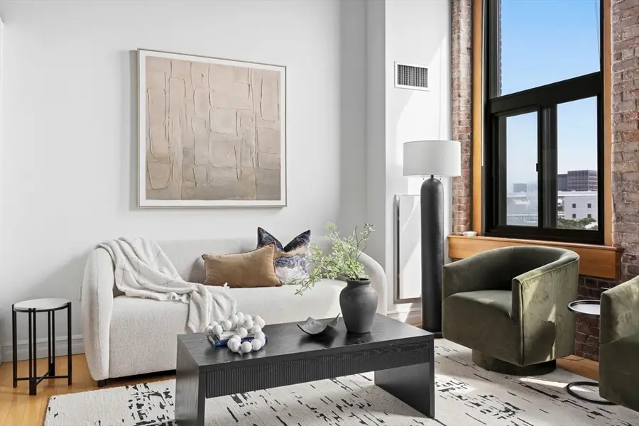 320 W. 2nd #412, Boston, MA 02127 - #2