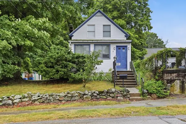 47 Belcher St, Randolph, MA 02368