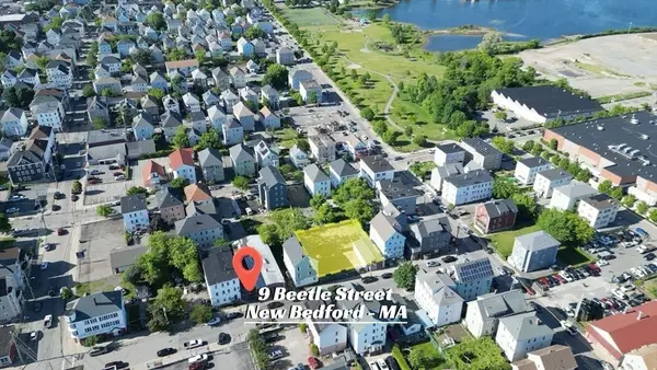 9 Beetle St, New Bedford, MA 02746