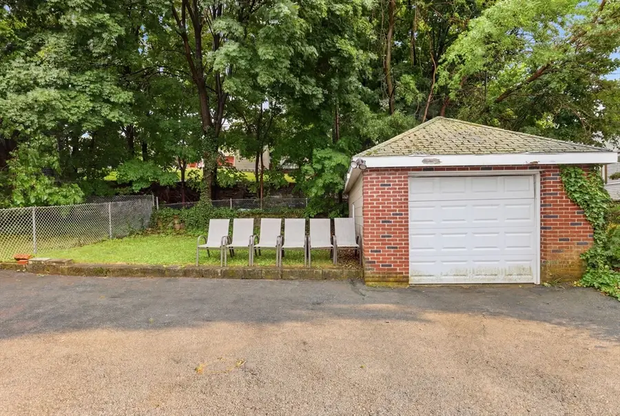 80 Clarence St, Everett, MA 02149 - #3