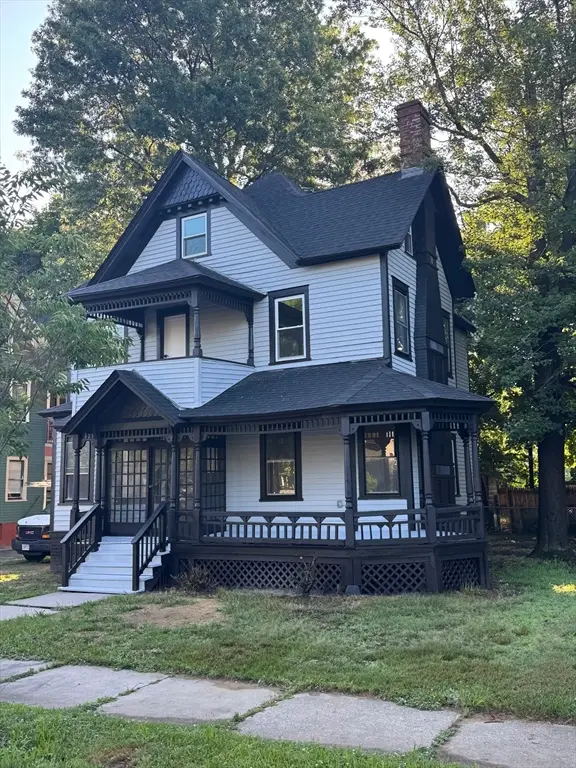 86 Amherst St, Springfield, MA 01109 - #3