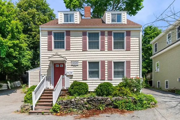 17 Vestry St, Beverly, MA 01915