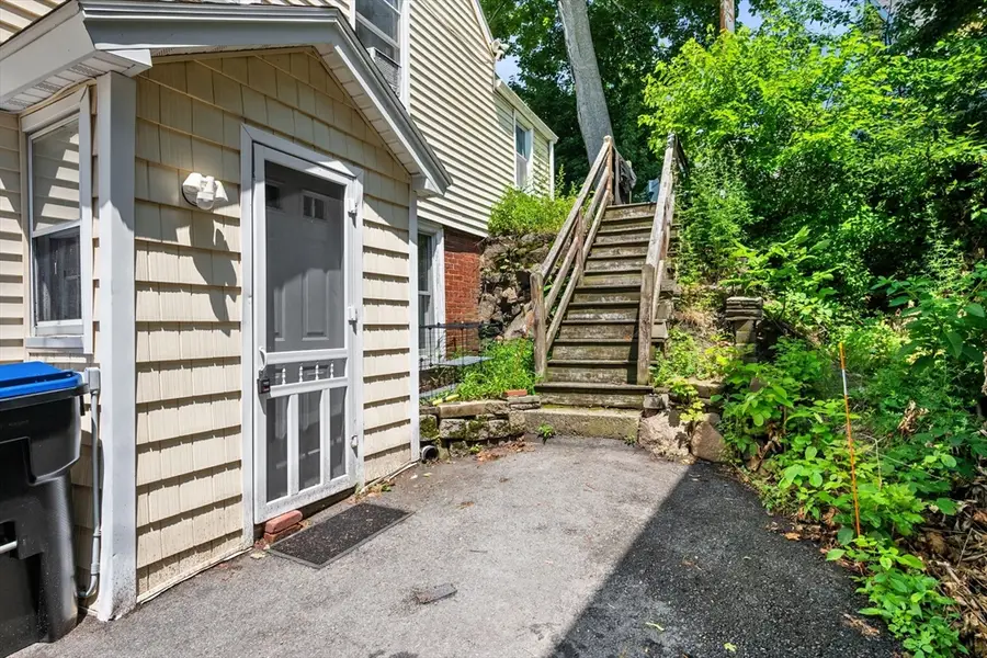 17 Vestry St, Beverly, MA 01915 - #3