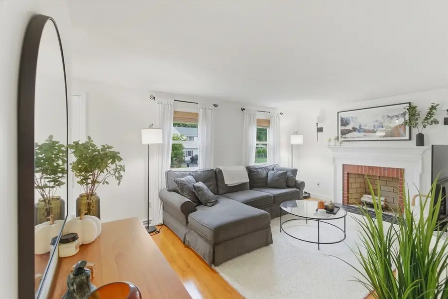 31 Allen Rd, Tewksbury, MA 01876 - #3