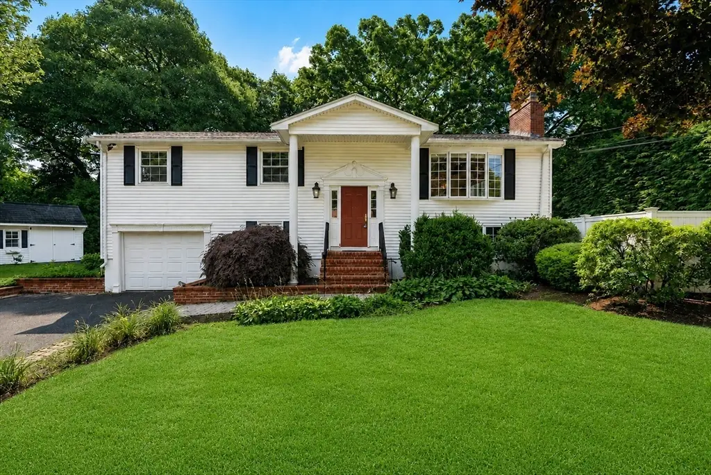 114 Albemarle, Norwood, MA 02062 - #1