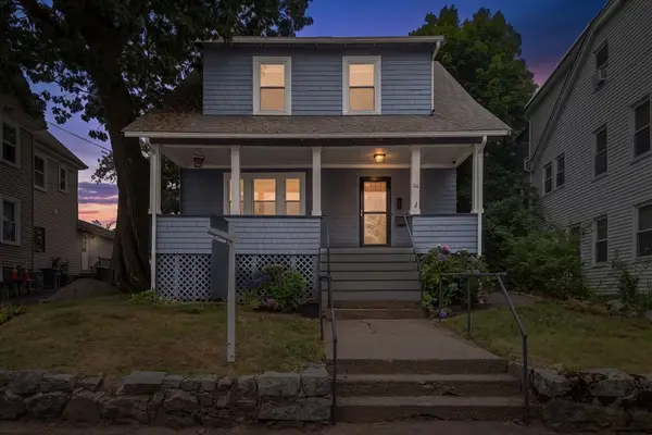 94 Town Hill St, Quincy, MA 02169