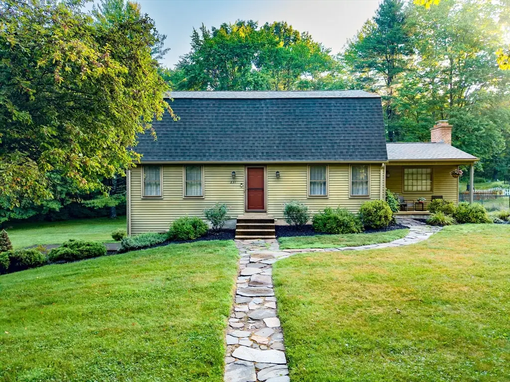 231 Edgewood Road, West Springfield, MA 01089 - #1