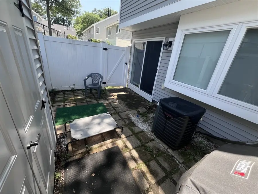 36 Meadow Pond Drive #M, Leominster, MA 01453 - #3