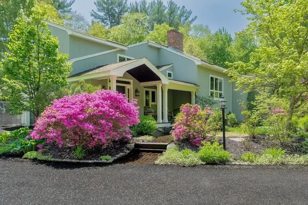 1159 North Rd, Carlisle, MA 01741