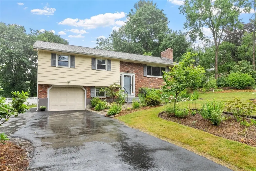 2 Purcell Drive, Chelmsford, MA 01824 - #1