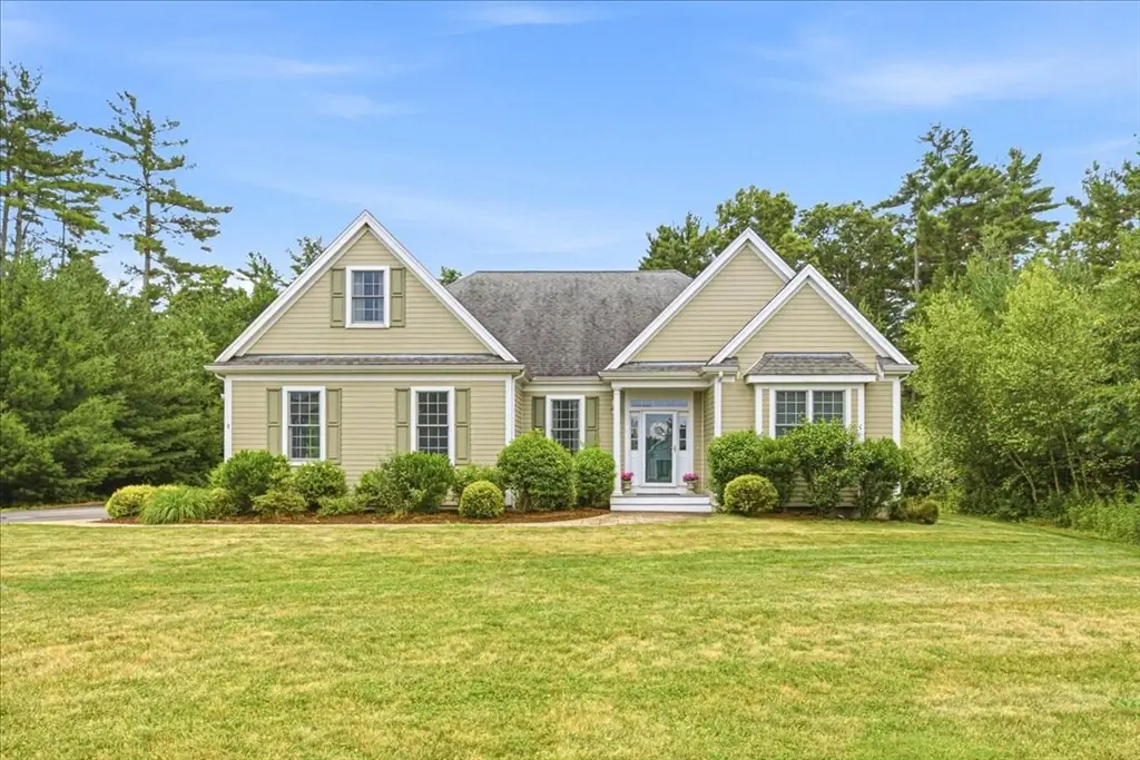 8 Redtail Lane, Carver, MA 02330 - #1