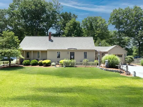 190 Congress St, Milford, MA 01757