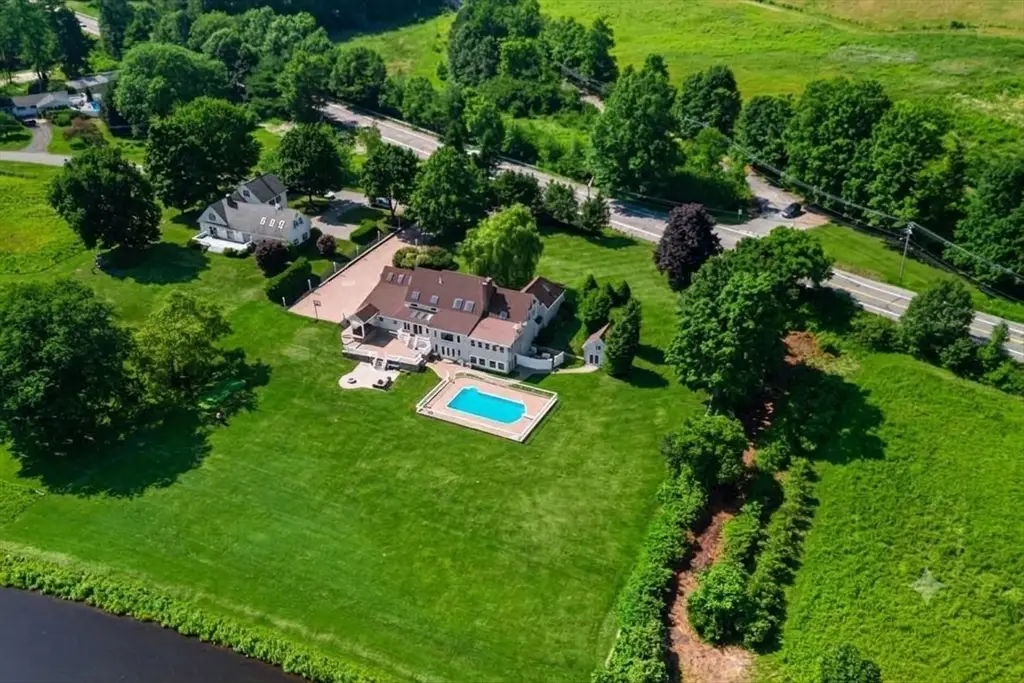 6 Lynbrook Road, Southborough, MA 01772 - #1